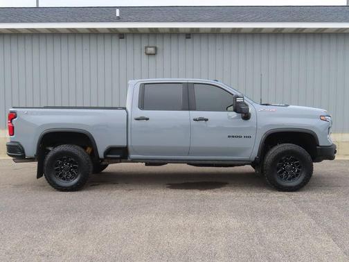 Slate Gray Metallic 2025 Chevrolet Silverado 2500 4WD Crew Cab Standard Bed ZR2