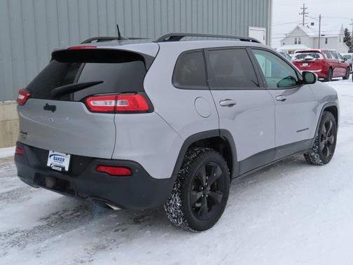 2016 Jeep Cherokee Altitude