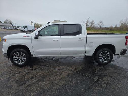 Summit White 2026 Chevrolet Silverado 1500 LT