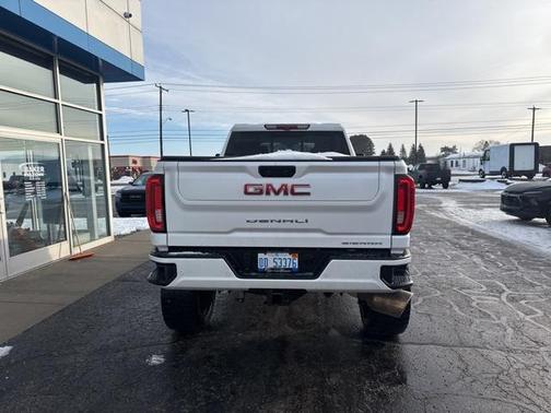 2023 GMC Sierra 3500 Denali