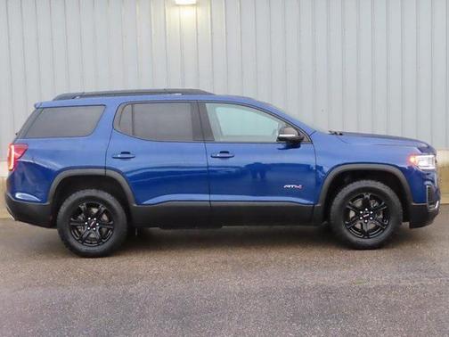 2023 GMC Acadia AWD AT4