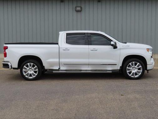 2022 Chevrolet Silverado 1500 High Country