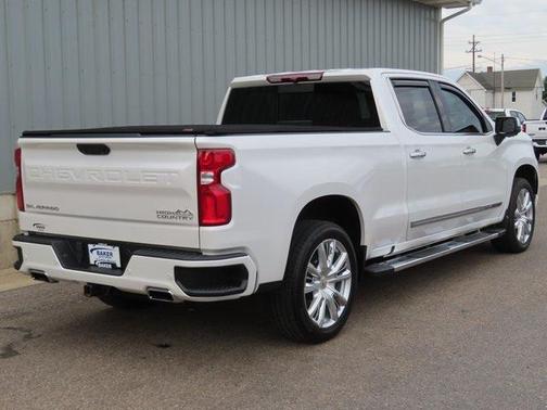 2022 Chevrolet Silverado 1500 High Country