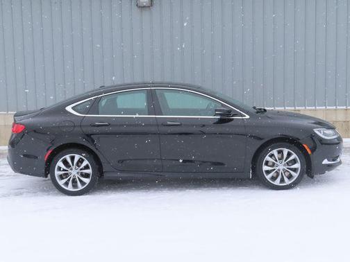 2016 Chrysler 200 C