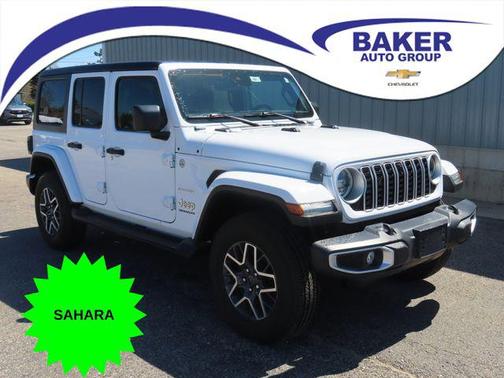 Bright White Clearcoat 2024 Jeep Wrangler 4-Door Sahara