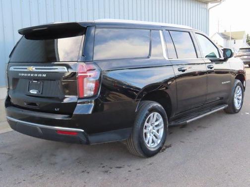2021 Chevrolet Suburban LT