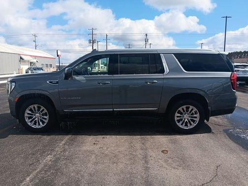 2021 GMC Yukon XL SLT