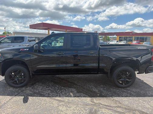 Black 2026 Chevrolet Silverado 1500 Custom Trail Boss