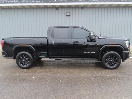 2024 GMC Sierra 2500 AT4