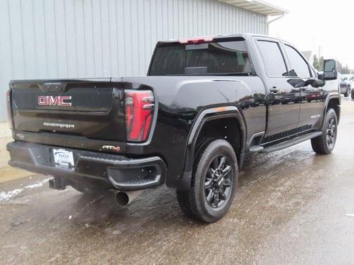 2024 GMC Sierra 2500 AT4