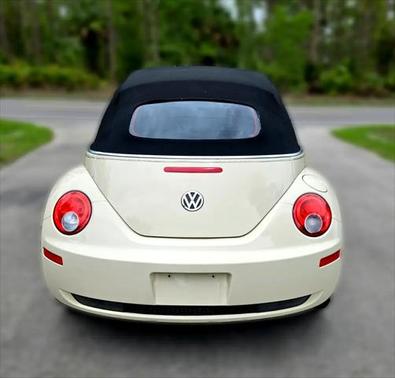 2006 Volkswagen New Beetle 2.5
