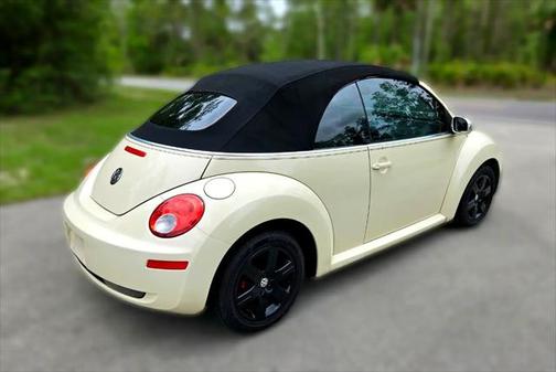 2006 Volkswagen New Beetle 2.5