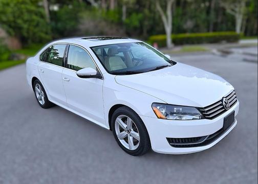 2012 Volkswagen Passat 2.5 SE