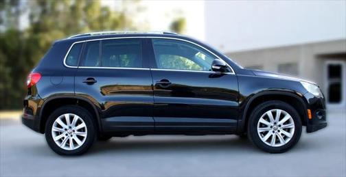 2009 Volkswagen Tiguan Base