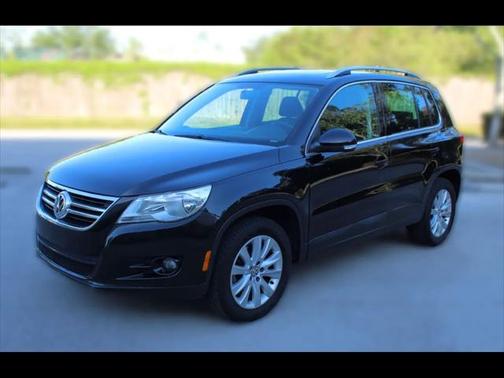 2009 Volkswagen Tiguan Base