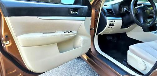 2013 Subaru Legacy Base