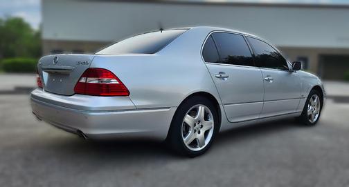 2004 Lexus LS 430 Base