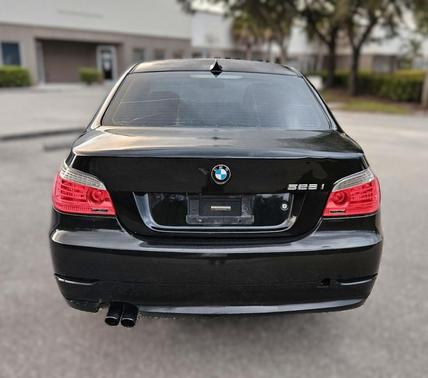 2010 BMW 528 528i