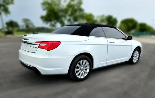 2012 Chrysler 200 Touring