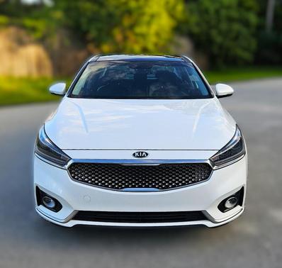 2017 Kia Cadenza Premium