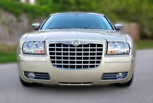 2010 Chrysler 300 Touring