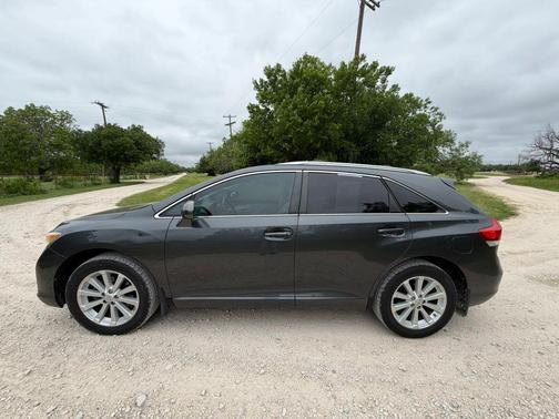 Gray 2009 Toyota Venza Base