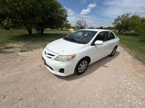 2011 Toyota Corolla LE