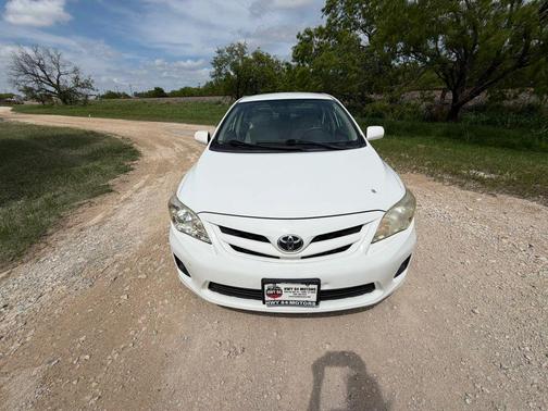 2011 Toyota Corolla LE