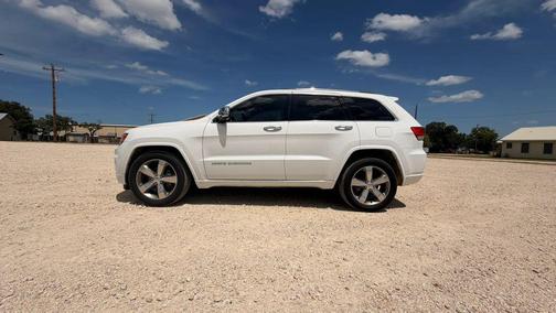 White 2014 Jeep Grand Cherokee Overland