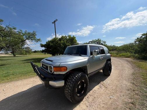 Silver 2007 Toyota FJ Cruiser Base