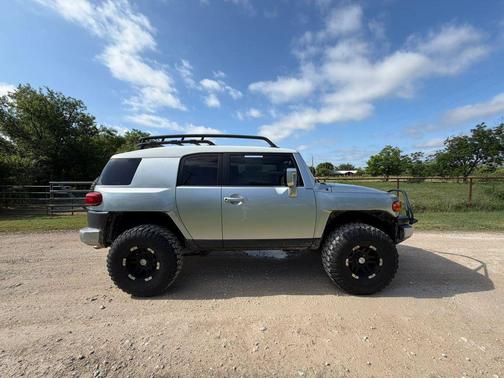 Silver 2007 Toyota FJ Cruiser Base