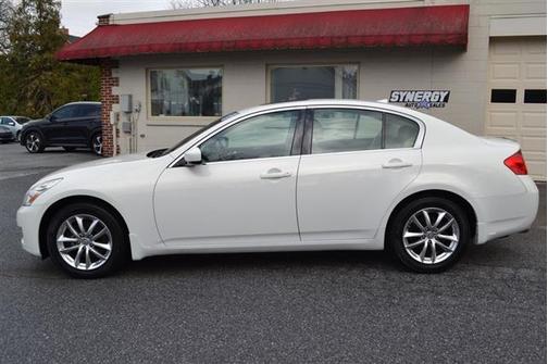 2009 INFINITI G37x Base