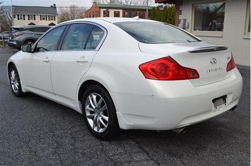 2009 INFINITI G37x Base