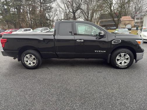 Magnetic Black 2017 Nissan Titan SV