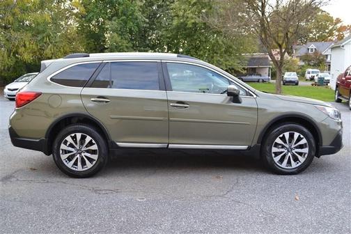 2019 Subaru Outback 2.5i Touring