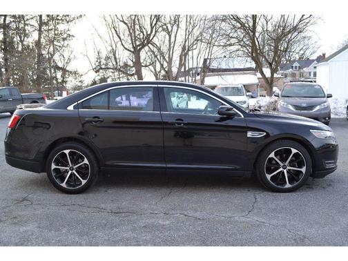 2016 Ford Taurus SEL