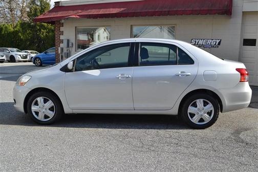 2010 Toyota Yaris Base