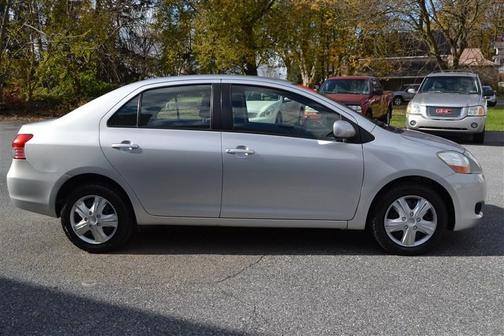2010 Toyota Yaris Base