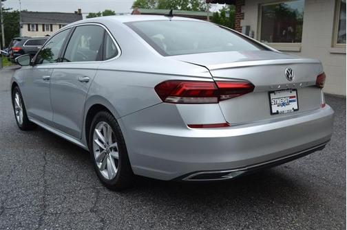 2020 Volkswagen Passat 2.0T SE