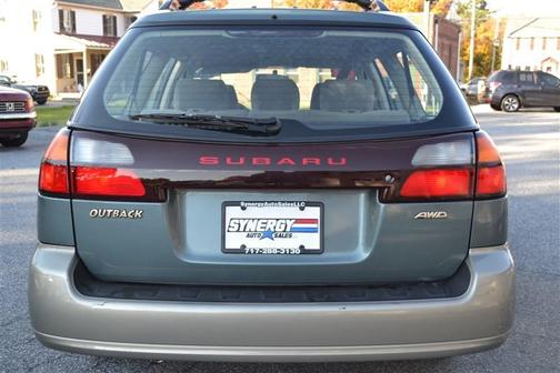 2001 Subaru Outback Base