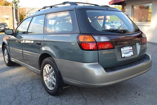 2001 Subaru Outback Base