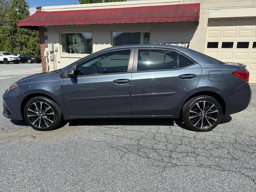 Slate Metallic 2018 Toyota Corolla SE