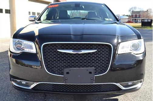 2016 Chrysler 300 S
