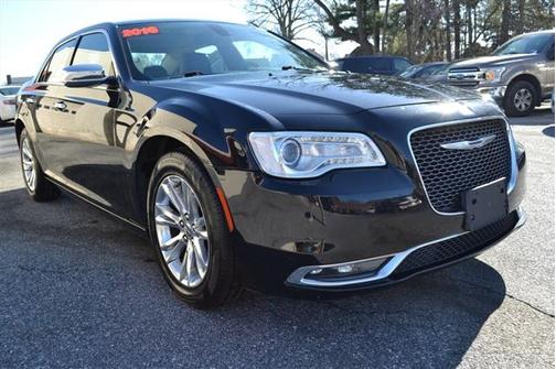 2016 Chrysler 300 S