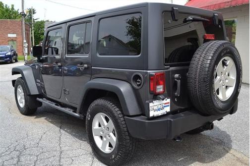 2017 Jeep Wrangler Unlimited Sport