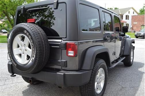 2017 Jeep Wrangler Unlimited Sport