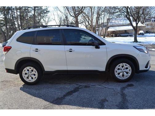 2023 Subaru Forester Base