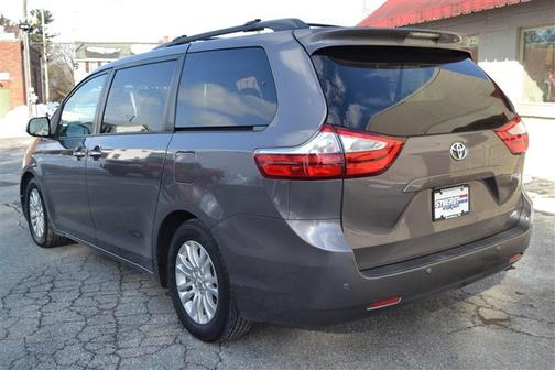 2015 Toyota Sienna XLE