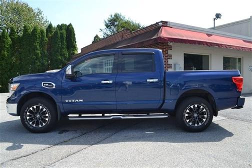 2017 Nissan Titan SL
