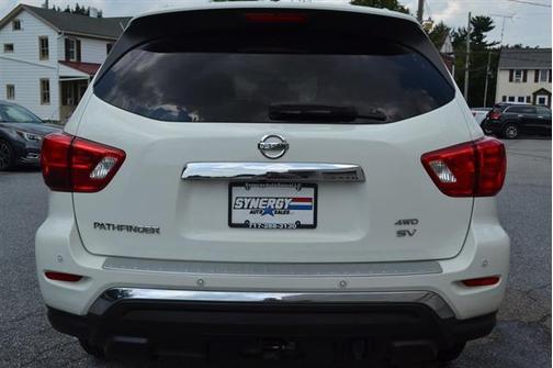2018 Nissan Pathfinder SV